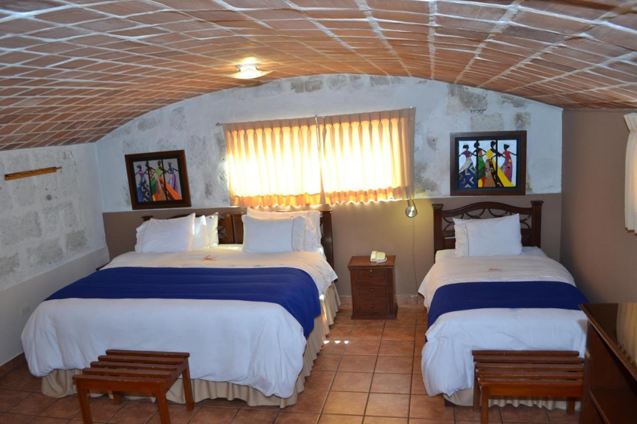 Casona Solar 3*